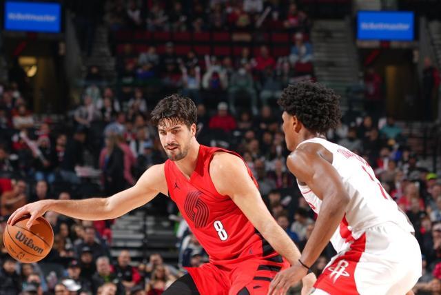 宝盈APP-化身巨人杀手！开拓者双杀火箭：杜兰特破防摔水瓶